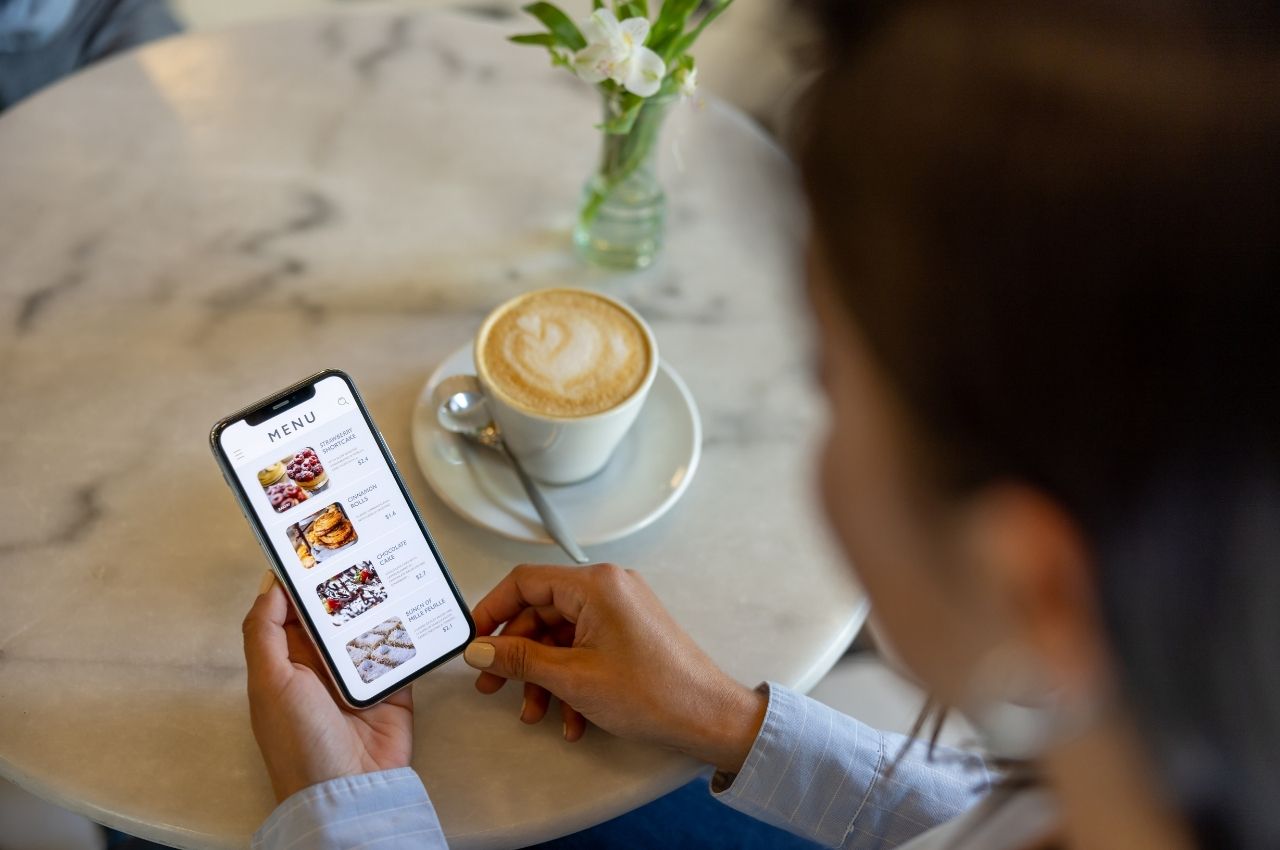 Dijital Menüde 2024 Trendleri: İşletmeler İçin Yeni Fırsatlar